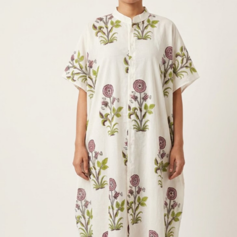 Women’s floral printed midi dress featuring a relaxed fit, short sleeves, and button-front design